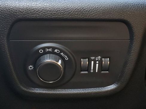 Certified 2023 Jeep Grand Cherokee L Laredo image 36