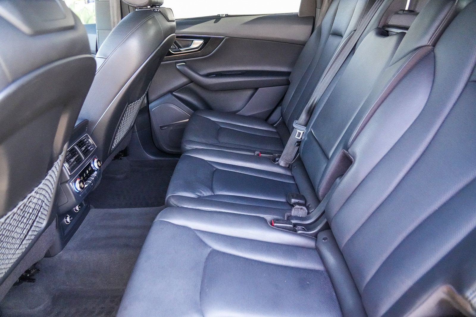 Used 2018 Audi Q7 3.0T Prestige AWD/4WD image 19