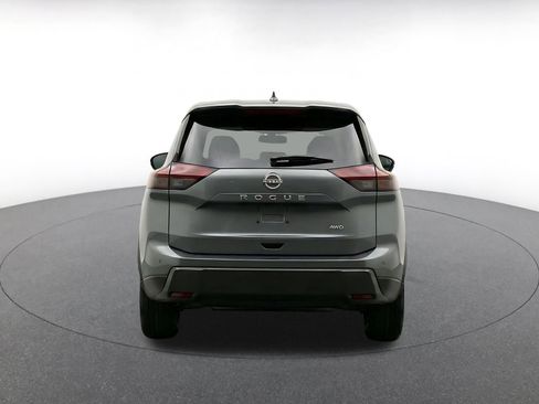 Used 2025 Nissan Rogue SV FWD image 6