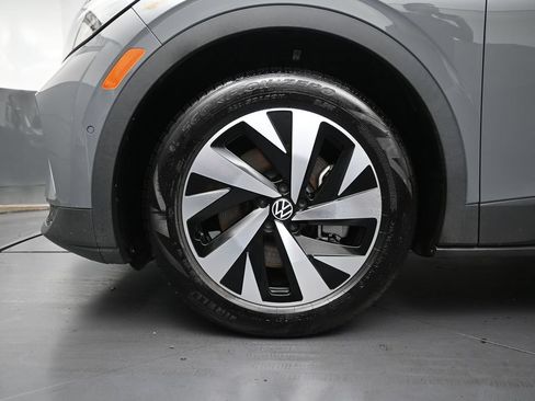Used 2024 Volkswagen ID.4 Pro RWD image 29