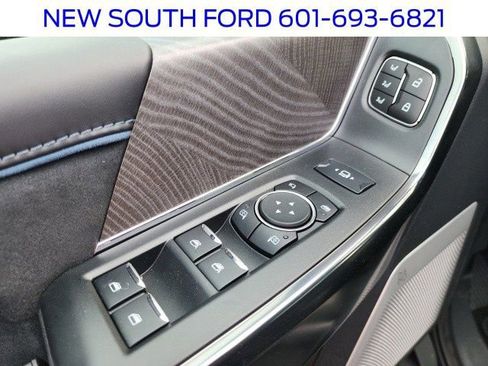 New 2025 Ford F250 Platinum image 11