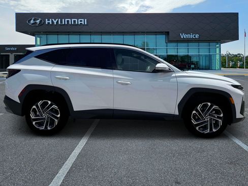 New 2026 Hyundai Tucson Limited FWD image 9
