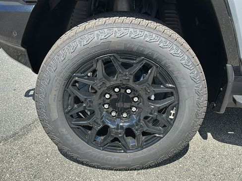 New 2026 GMC Hummer EV SUV image 5