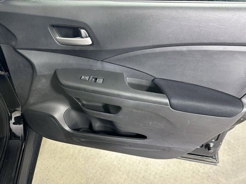 Used 2016 Honda CR-V LX image 9