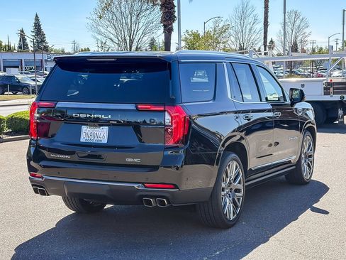 Used 2026 GMC Yukon Denali Ultimate w/ LPO, Floor Liner Package image 4