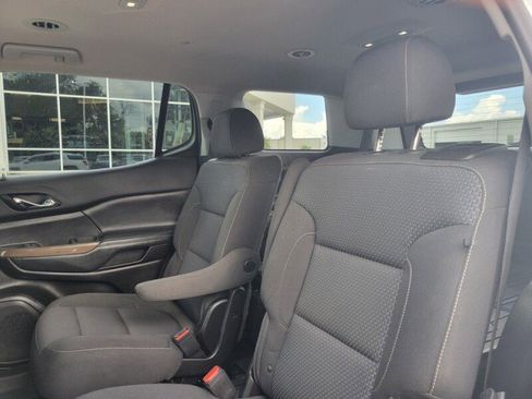 Used 2022 GMC Acadia SLE w/ Driver Convenience Package FWD image 27
