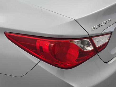 Used 2014 Hyundai Sonata GLS image 27