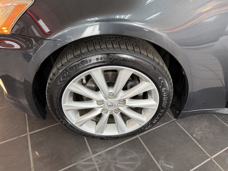 Used 2009 Lexus IS 250 AWD w/ Premium Pkg image 34