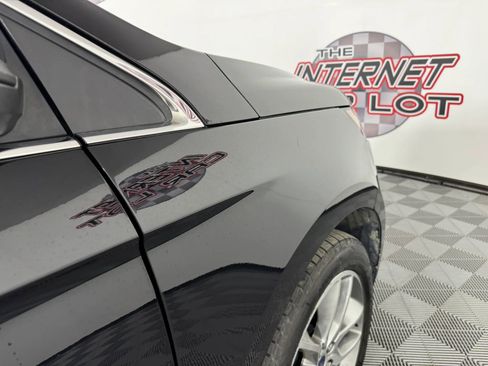 Used 2017 Ford Edge Titanium w/ Equipment Group 301A AWD/4WD image 36