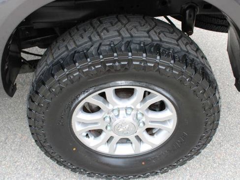 Used 2014 RAM 2500 Laramie w/ Convenience Group image 13