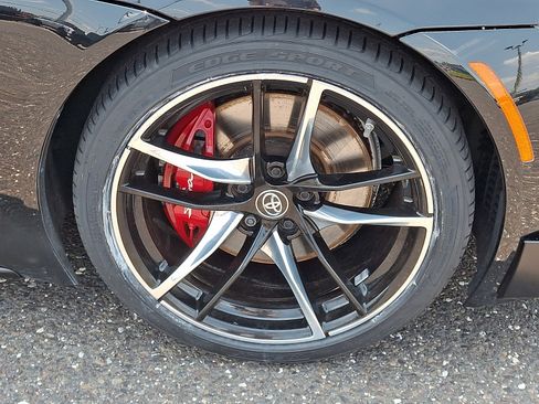 Used 2022 Toyota Supra Premium w/ Driver Assist Package RWD image 8