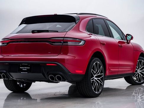 New 2026 Porsche Macan image 12