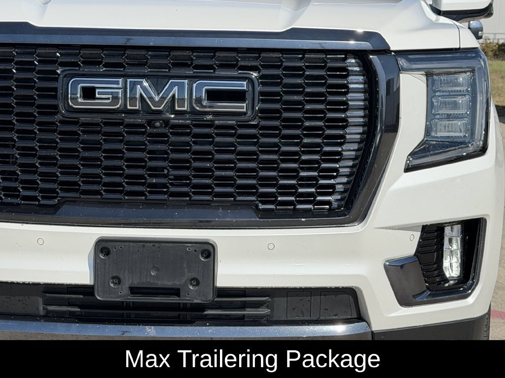 Used 2023 GMC Yukon XL Denali Ultimate AWD/4WD image 4