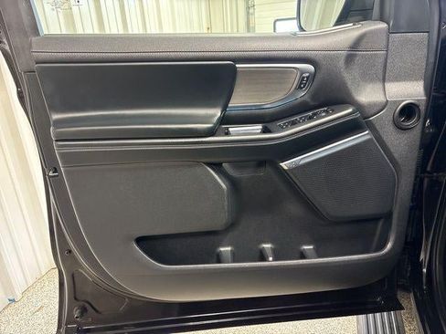 Used 2025 Ford Expedition Platinum AWD/4WD image 13