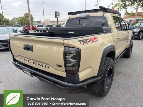 Used 2020 Toyota Tacoma TRD Off-Road w/ Technology Package AWD/4WD image 5