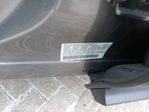 Used 2023 Acura MDX SH-AWD w/ Technology Package image 9