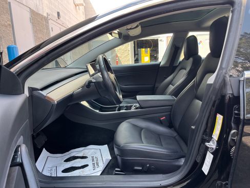 Used 2019 Tesla Model 3 Standard Range Plus RWD image 11