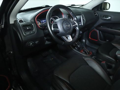 Used 2020 Jeep Compass Trailhawk image 17