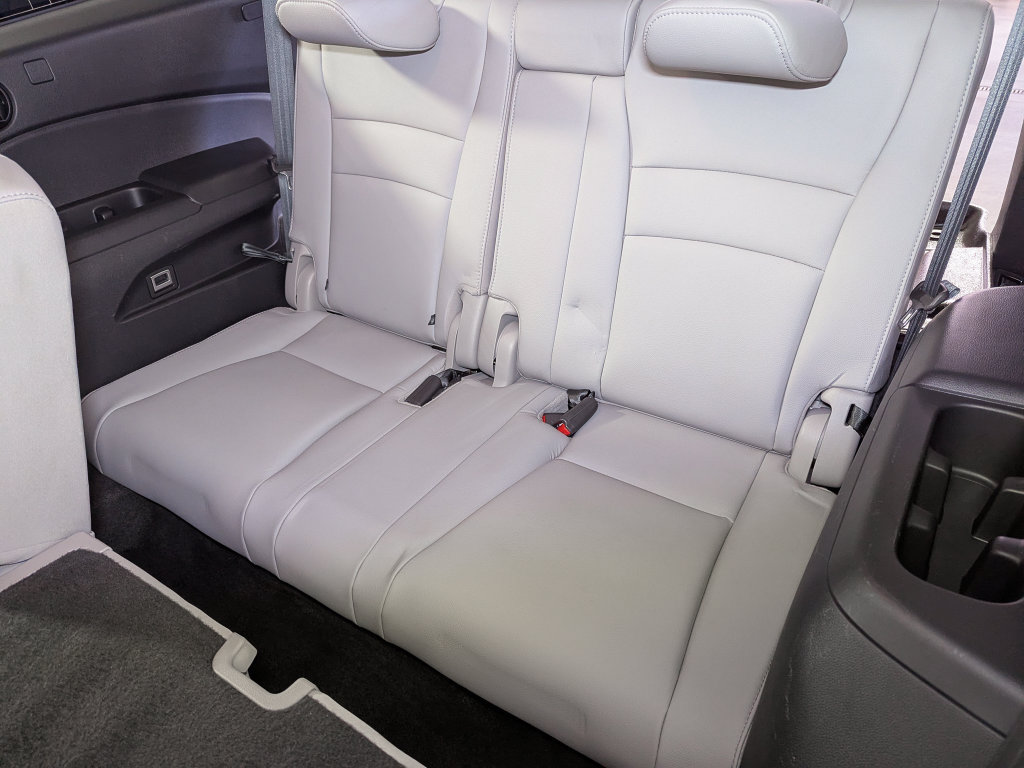 Used 2017 Honda Pilot Touring image 47