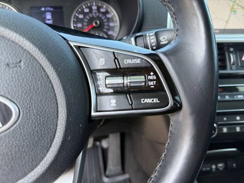 Used 2020 Kia Optima Premium FWD image 24