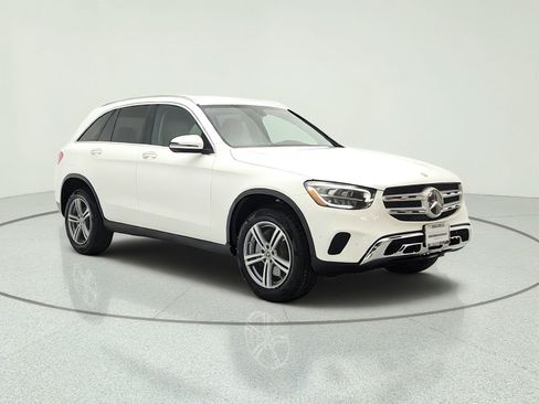 Used 2021 Mercedes-Benz GLC 300 image 3