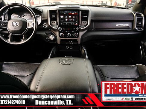 Used 2024 RAM 1500 Laramie AWD/4WD image 11