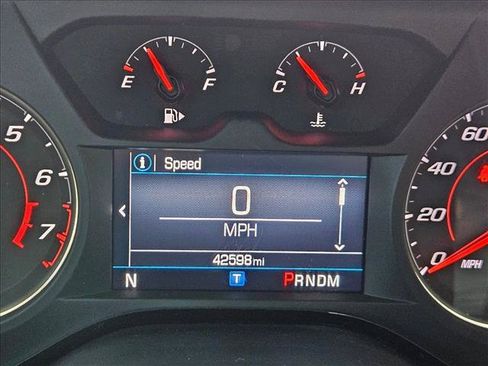 Used 2023 Chevrolet Camaro LT RWD image 14