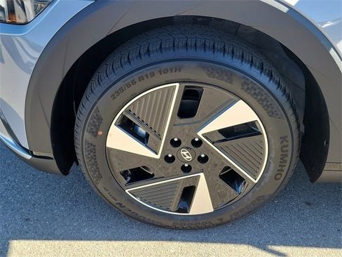 New 2026 Hyundai Ioniq 5 SEL image 22