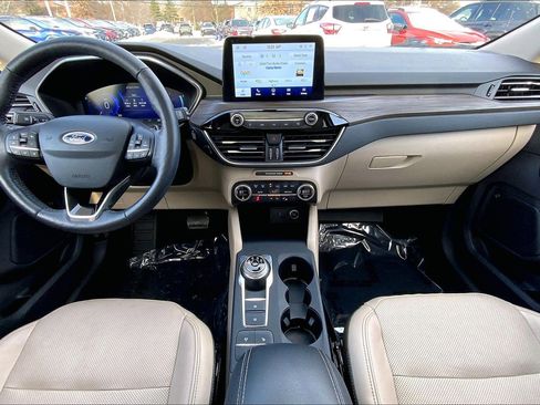 Used 2020 Ford Escape Titanium image 13
