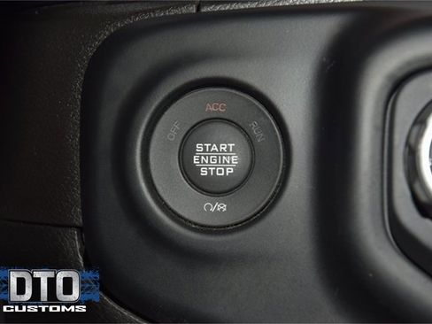 Used 2023 Jeep Gladiator Mojave w/ Trailer Tow Package image 32