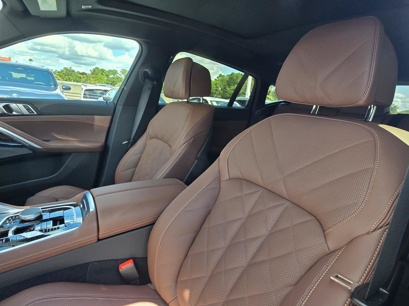New 2027 BMW X6 xDrive40i AWD/4WD image 12