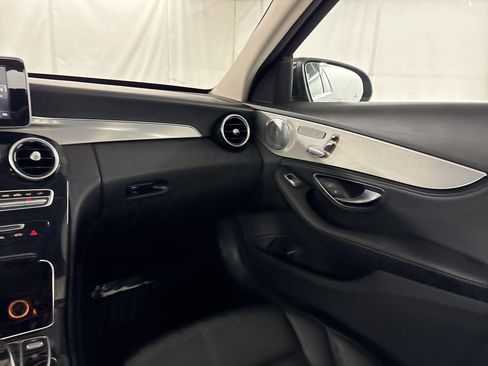 Used 2015 Mercedes-Benz C 300 Sedan image 29