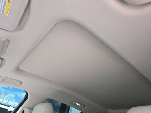 Certified 2023 Buick Envision Avenir FWD image 19