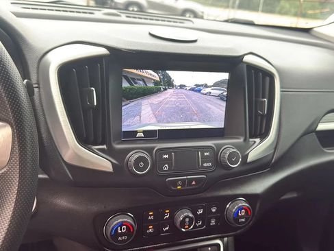 Used 2022 GMC Terrain SLE w/ Driver Convenience Package AWD/4WD image 14