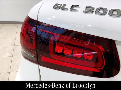 Used 2022 Mercedes-Benz GLC 300 4MATIC image 30