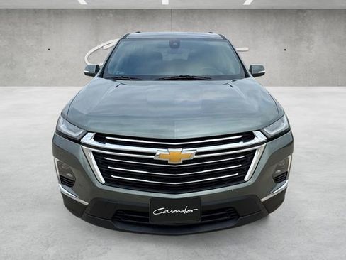 Used 2023 Chevrolet Traverse LT image 18