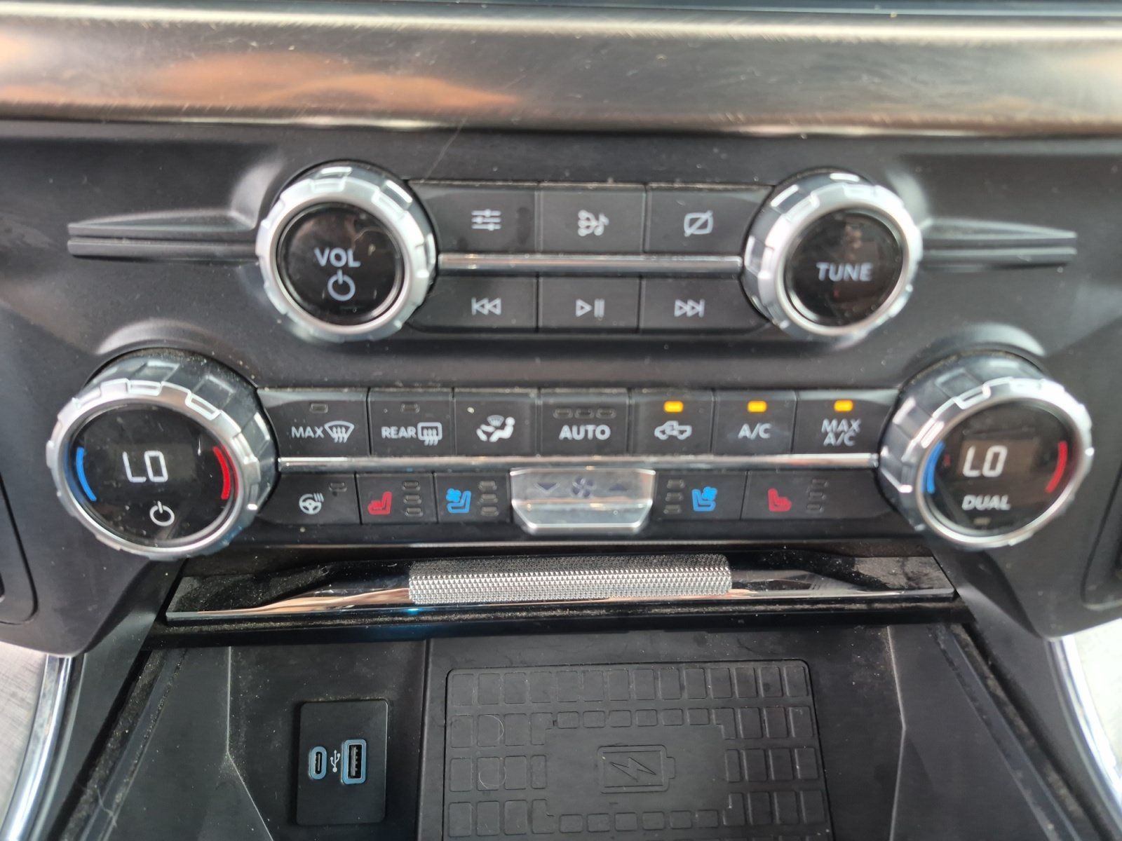 Used 2021 Ford F150 King Ranch w/ Equipment Group 601A High AWD/4WD image 32