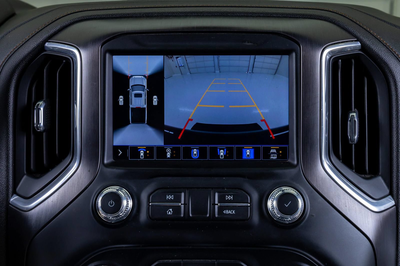 Used 2020 GMC Sierra 1500 AT4 w/ AT4 Premium Package AWD/4WD image 21