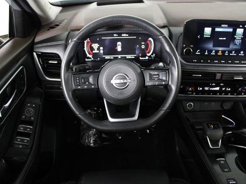Certified 2023 Nissan Rogue Platinum w/ Platinum Premium Package FWD image 7