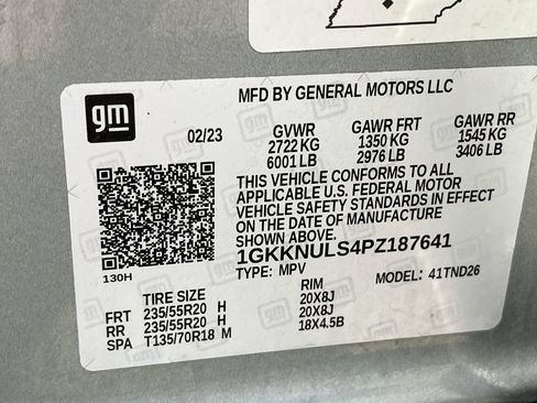 Used 2023 GMC Acadia SLT w/ Technology Package AWD/4WD image 35