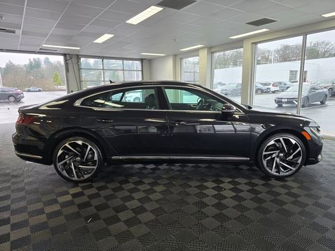 Used 2023 Volkswagen Arteon SEL image 3