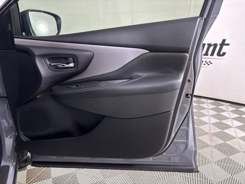 Used 2024 Nissan Murano SL FWD image 31