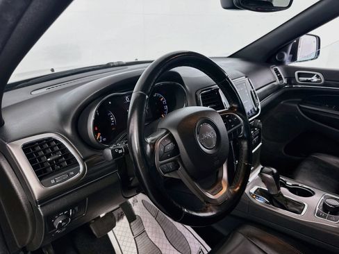 Used 2021 Jeep Grand Cherokee Limited AWD/4WD image 9