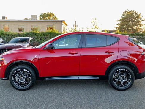 Used 2024 Alfa Romeo Tonale Ti w/ Active Assist Package image 4