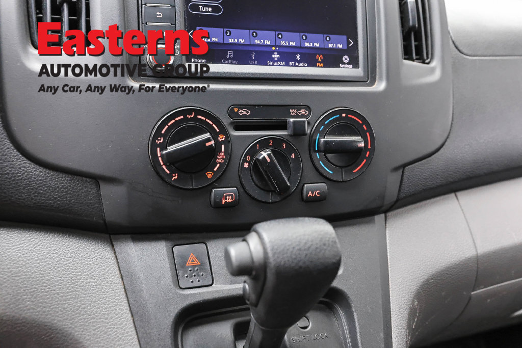 Used 2020 Nissan NV200 SV FWD image 18