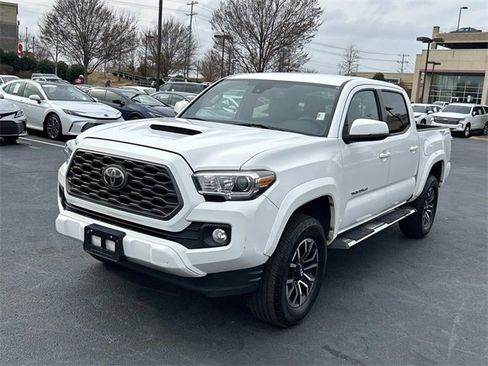 Used 2020 Toyota Tacoma TRD Sport w/ Technology Package image 8