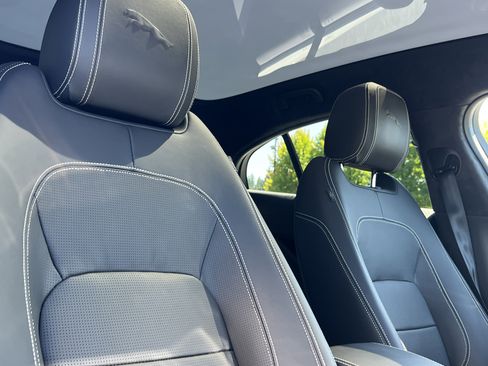 Certified 2024 Jaguar I-PACE R-Dynamic HSE AWD/4WD image 13