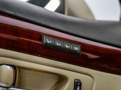 Used 2007 Lexus LS 460 RWD image 61