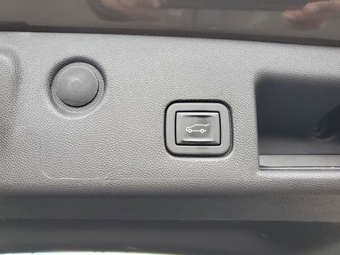 Used 2024 Chevrolet Equinox LT image 13