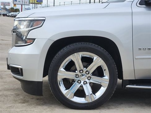 Used 2020 Chevrolet Suburban Premier image 9